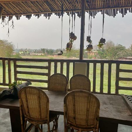 Longchen Homestay Dimāpur Екстериор снимка